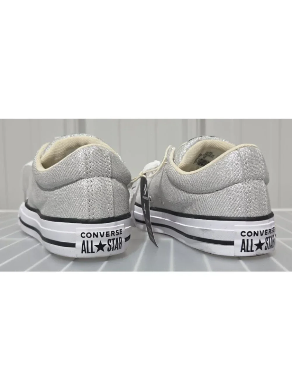 Converse Street Slip On Sneakers Gray Low Top Easy On Chucks -- Big Girls' 5.5